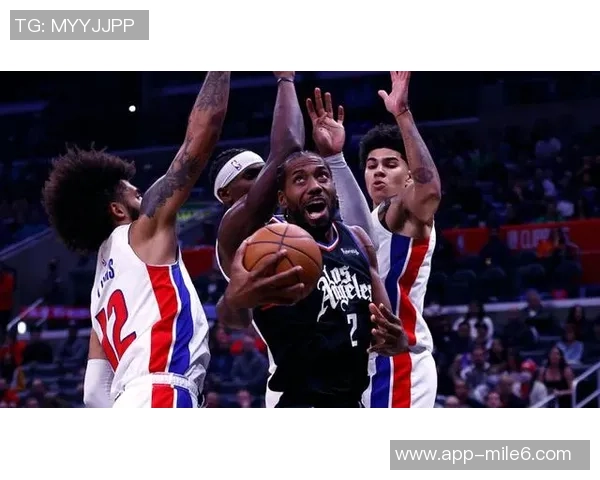 小卡总结比赛失误影响强调第三节恢复进攻侵略性与比赛节奏