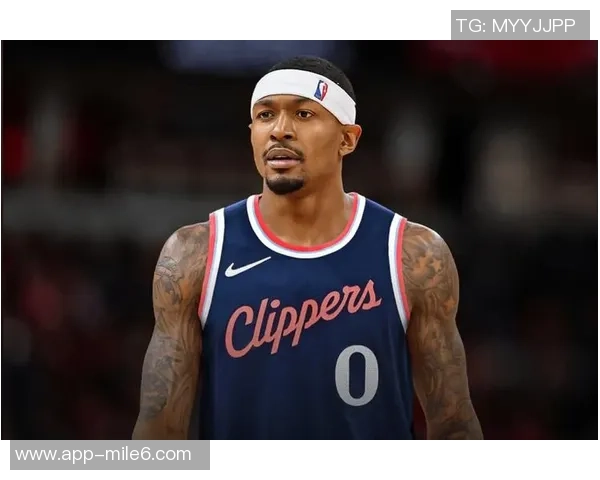 快船总经理透露比尔伤情好转臀部膝盖问题将一并解决